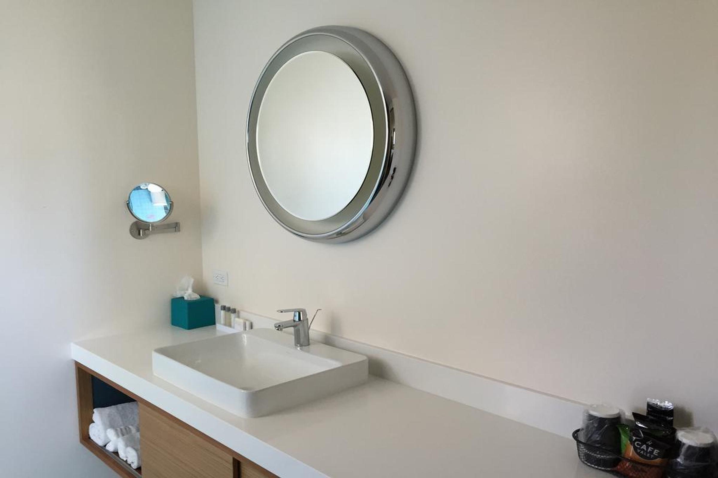 The Beverly Laurel At West Hollywood 3*