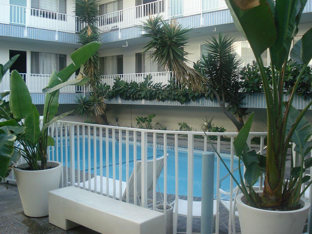 Beverly Laurel 3*